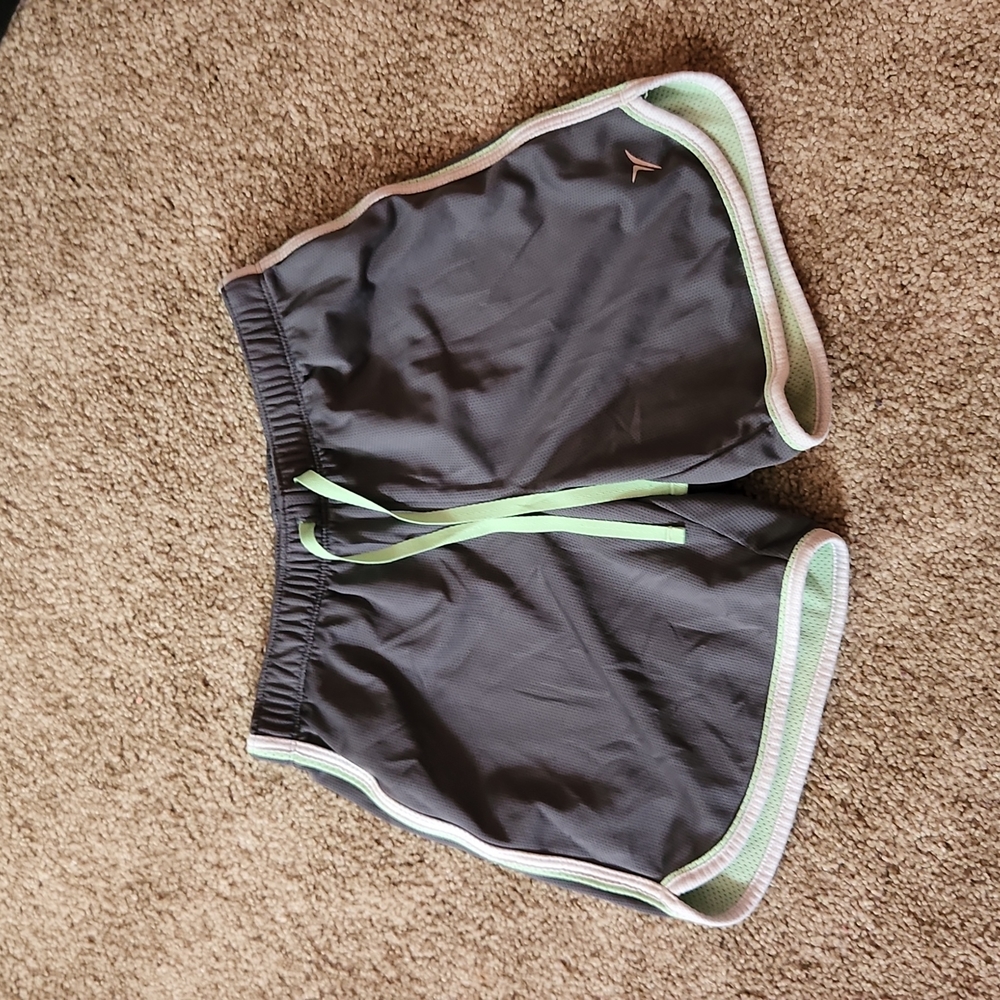 Active old navy girls large shorts